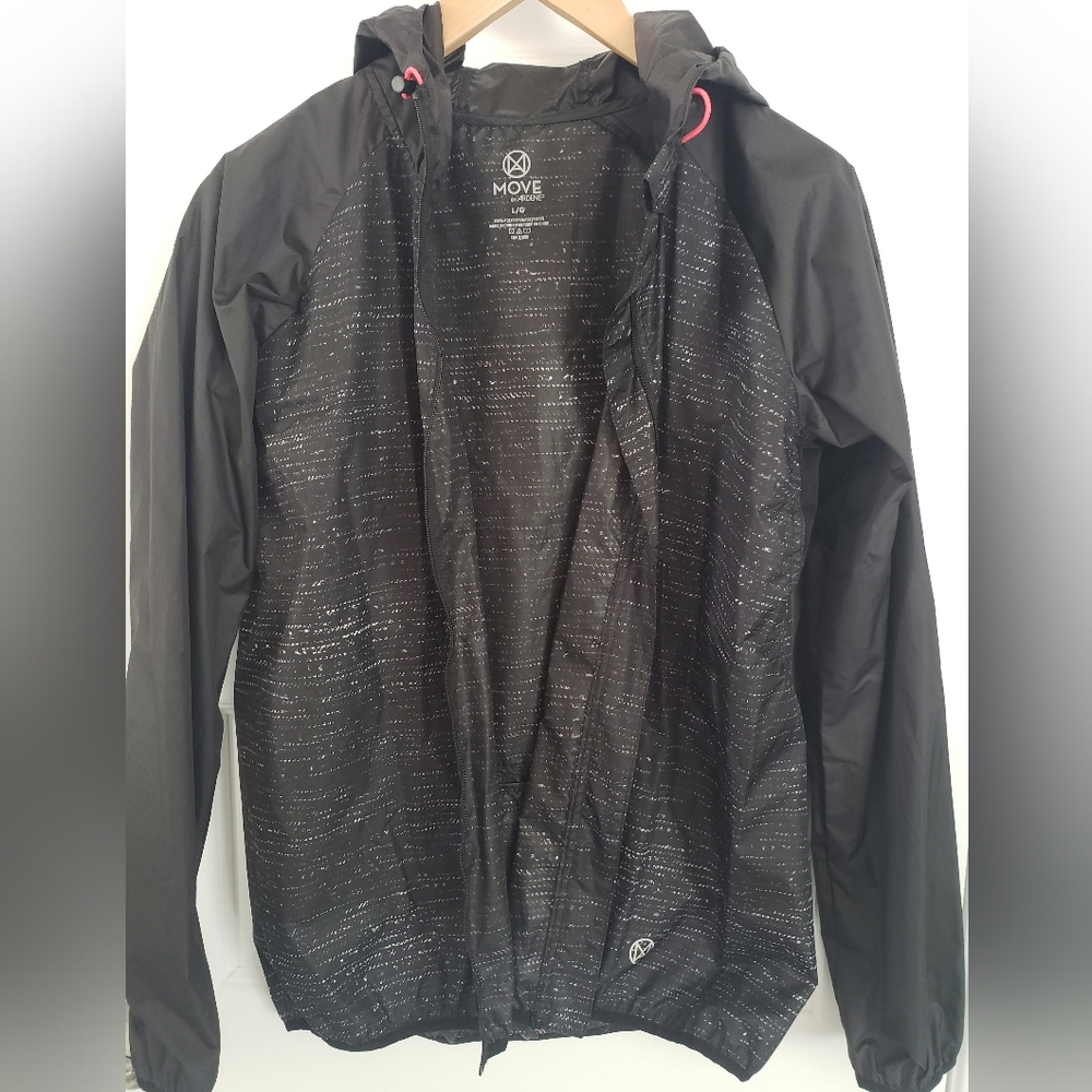 Packable thin nylon jacket